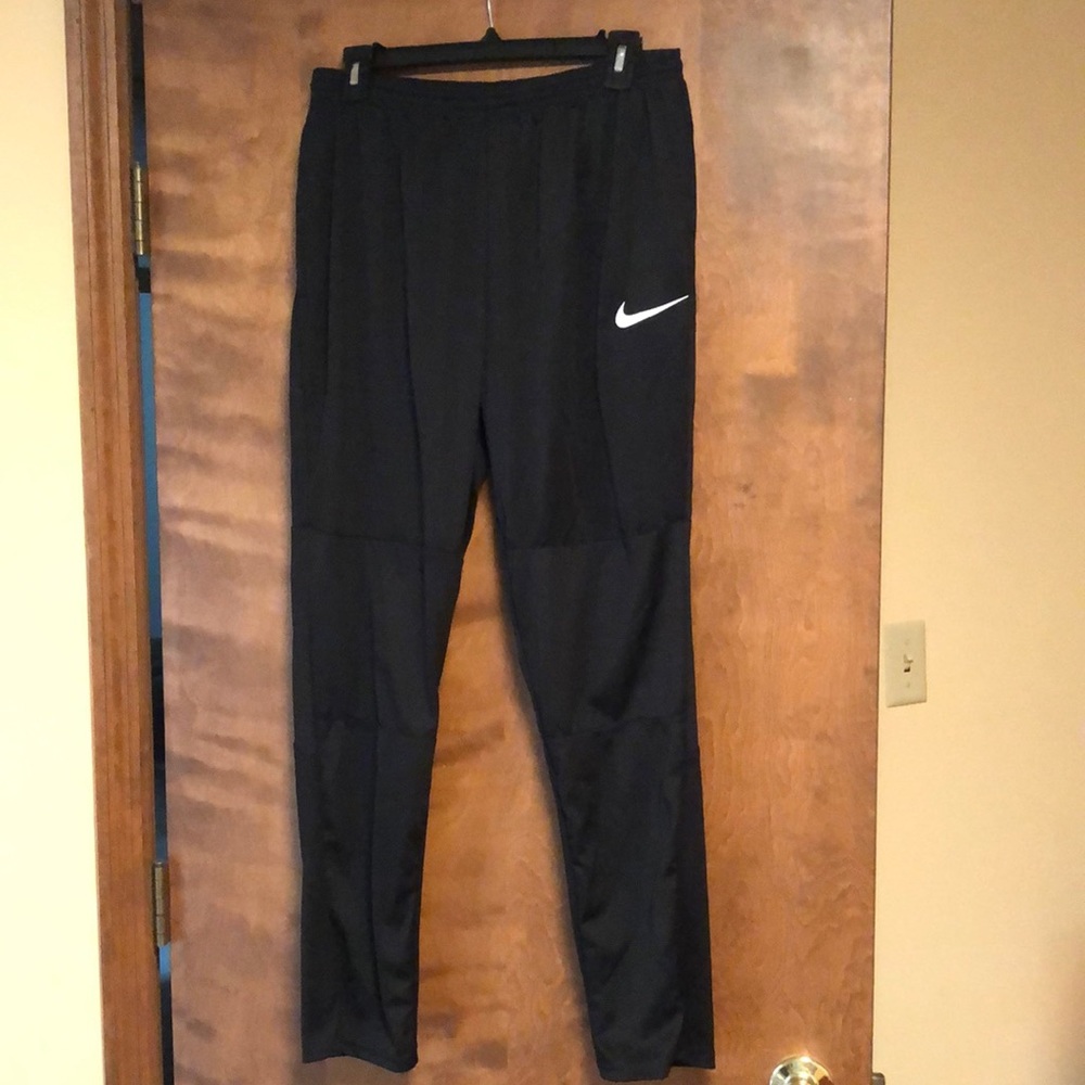 Men’s Nike Dri-Fit Pants- Large